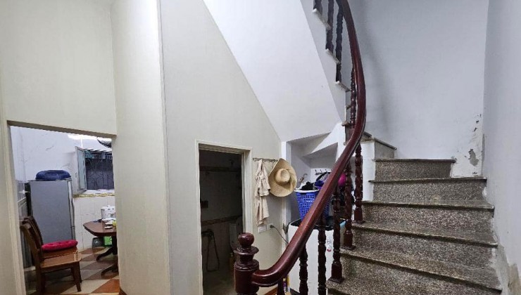 ??? ĐẸP! MẶT NGÕ HOÀNG MAI GẦN HỒ ĐỀN LỪ ÔTÔ TRÁNH 2 THOÁNG ĐANG KINH DOANH 56m2 3 TẦNG, hơn 10 tỷ